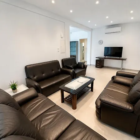 Spacious 2 Bdr Near Universities